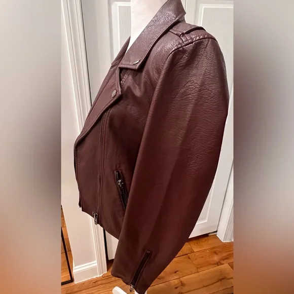 BLANK NYC | M | Faux Leather Moto Jacket | Plum - Picture 4 of 10
